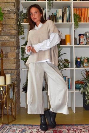 Bennie Quirky Barrel Pant Calico Pin Stripe